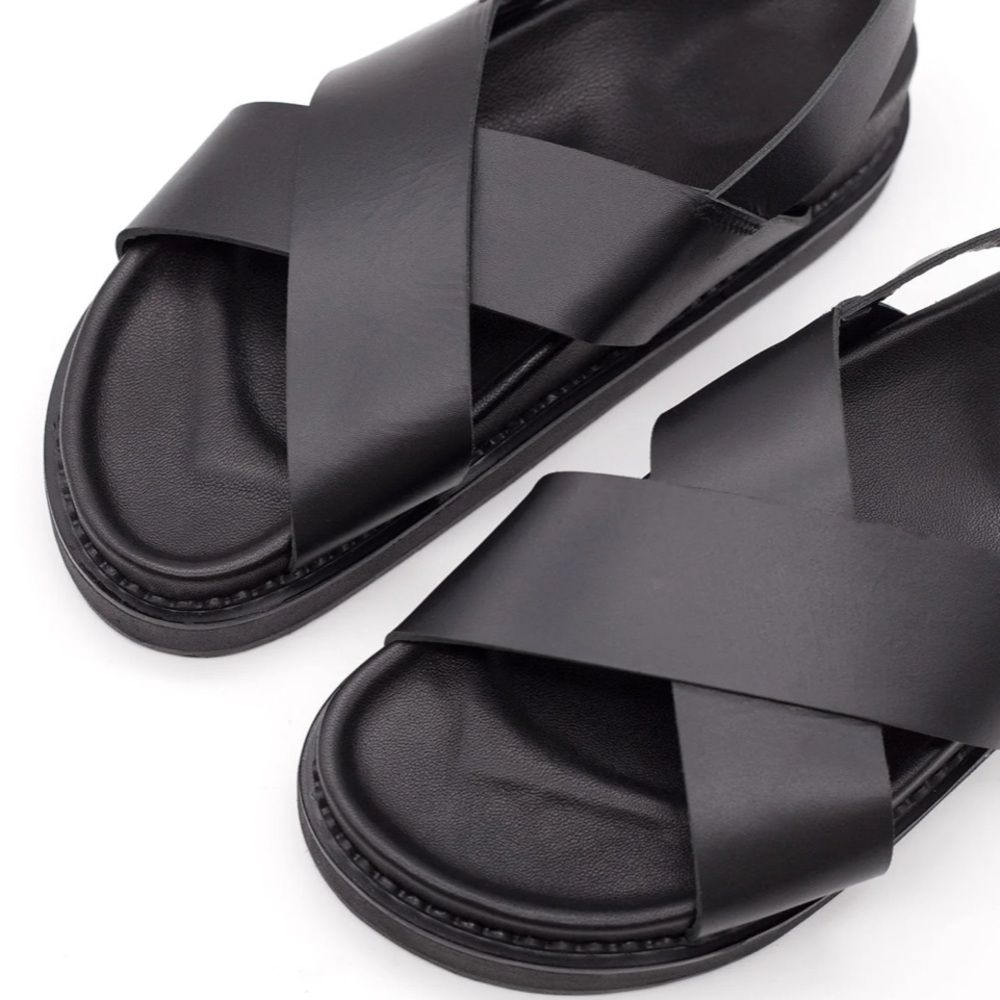 Nwt Liberte Leather Capri Black Leather Sandals With Buckle. — image 6 of 8